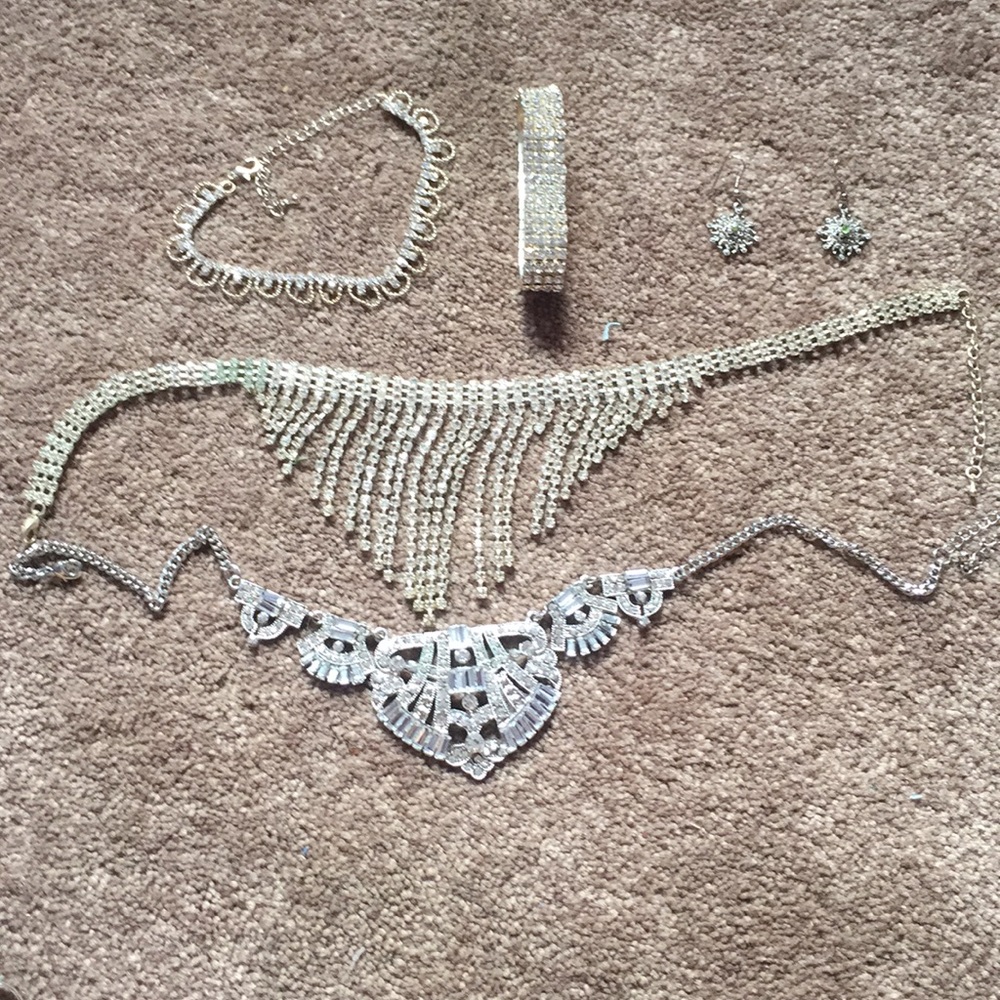 Glam jewelry lot
